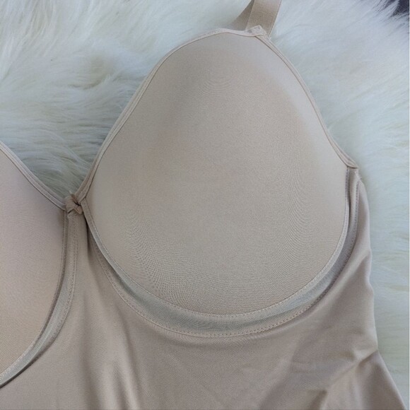 Miraclesuit® Sheer Underwire Bodybriefer Nude Beige shapewear 40DD bridal - Picture 5 of 7